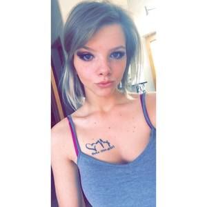 Meet your Posher, Elissa